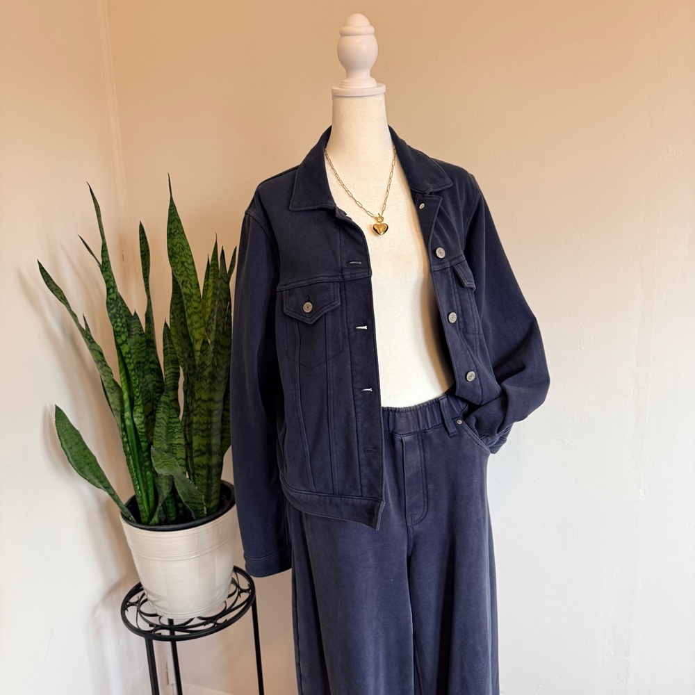 GAP | Navy Blue Denim Style Jacket - Picture 8 of 8
